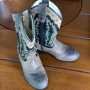 Kids cowboy boots